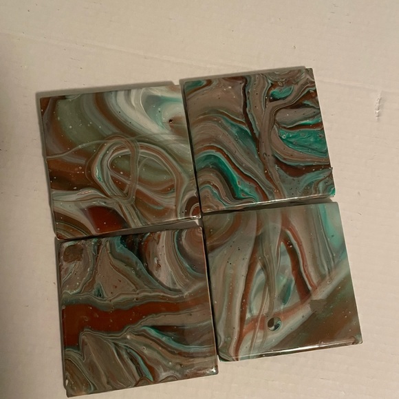 Camouflage ceramic coaster set of 4, resin finish. - Picture 2 of 9